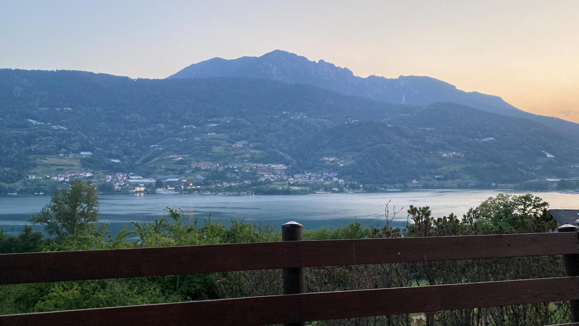 Lake Apartment Ischia Red Tenna Kültér fotó